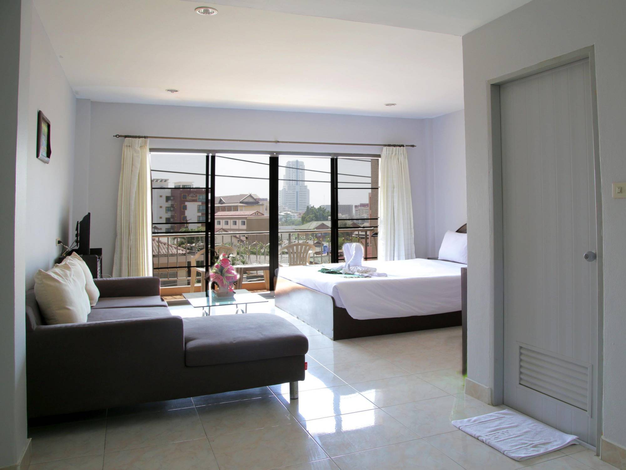 Green Mango Guesthouse Patong Eksteriør bilde